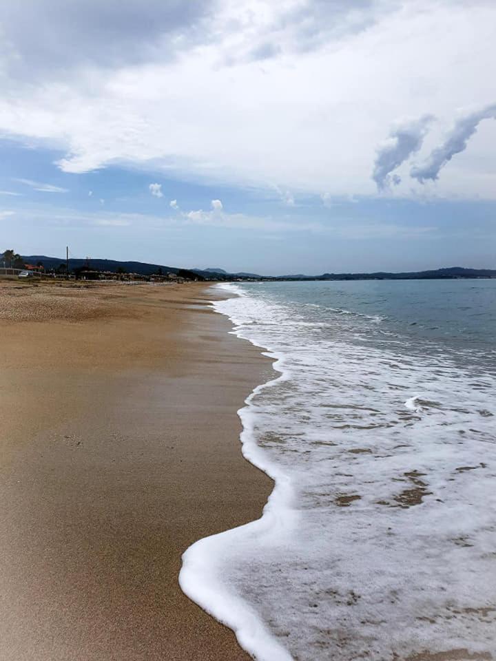 Kormoranos Beach アカラヴィ エクステリア 写真